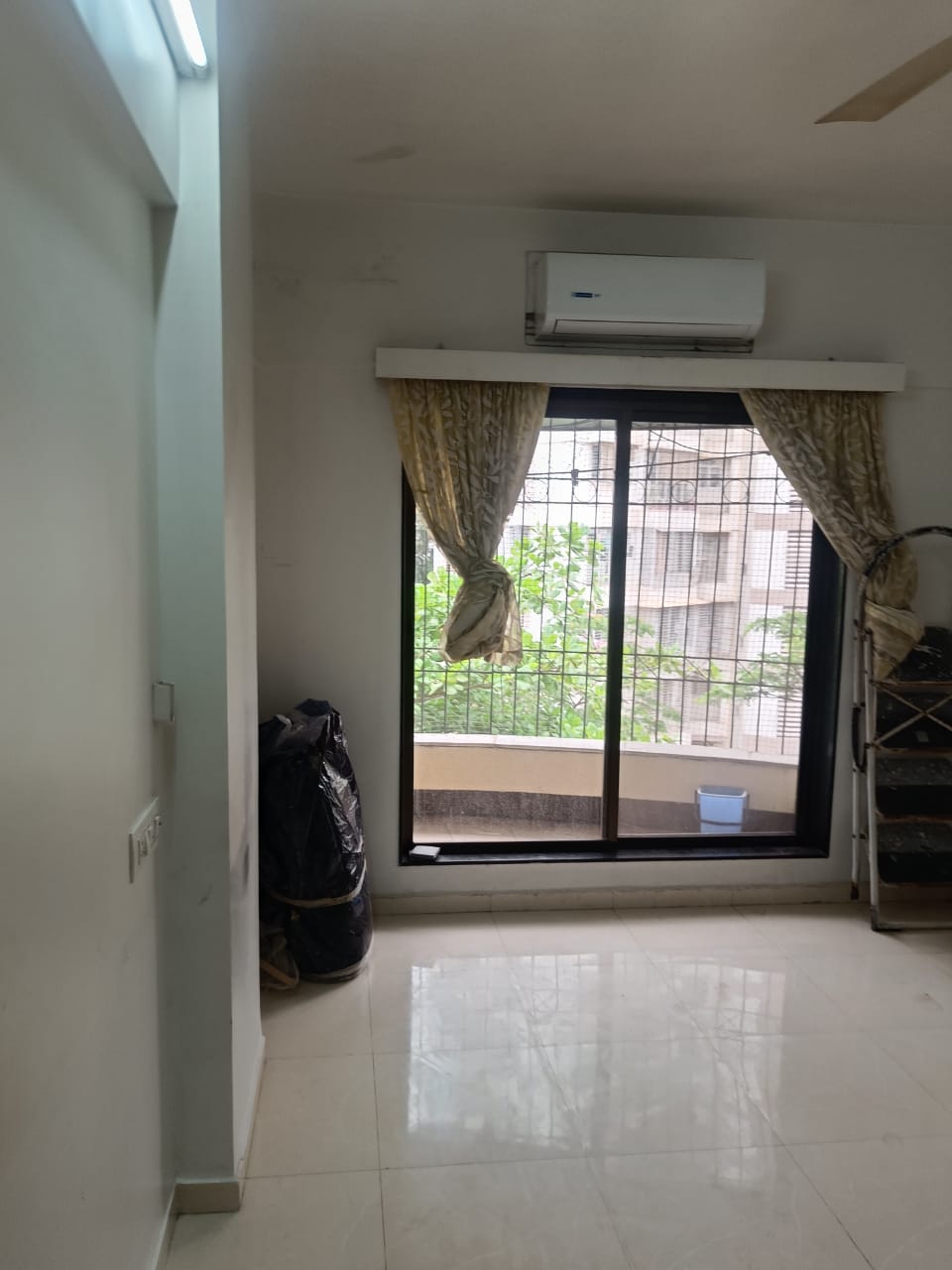 2 BHK Builder Floor For Sale in Leo Ratnakar
