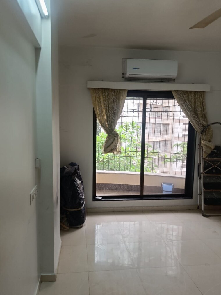 Room, leo-ratnakar 2 Bedroom 750 Sq.Ft. Builder Floor In Kandivali West Mumbai 9145581