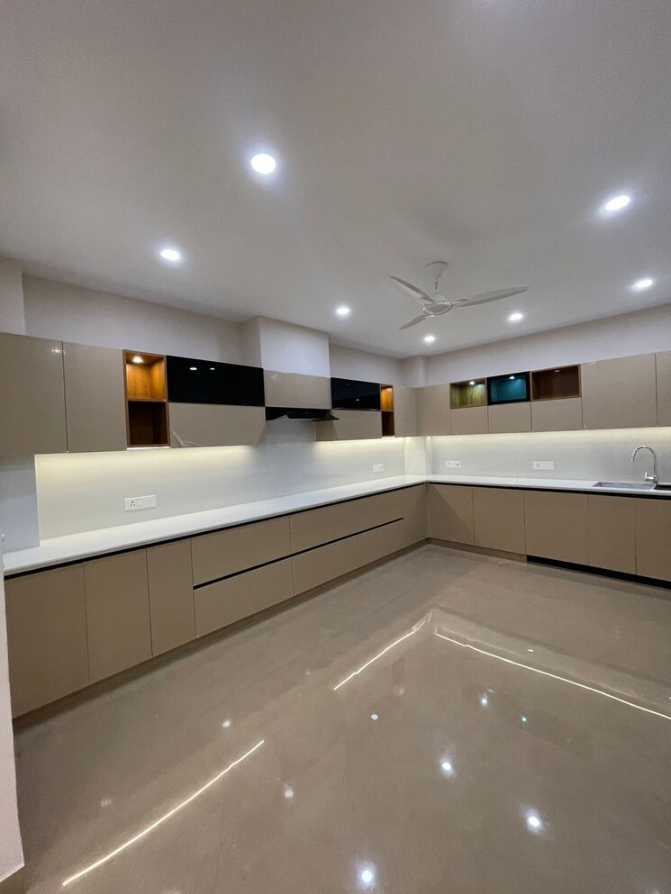 Kitchen, sector 21c 5 Bedroom 4500 Sq.Ft. Builder Floor In Sector 21c Faridabad 9145602