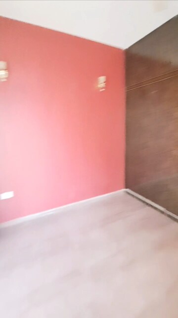 Room in 3 BHK Apartment at Conscient Habitat 78, Sector 78 – for Sale