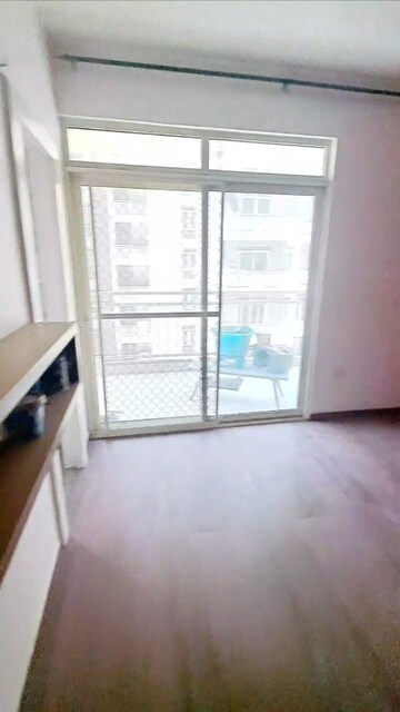 Room in 3 BHK Apartment at Conscient Habitat 78, Sector 78 – for Sale