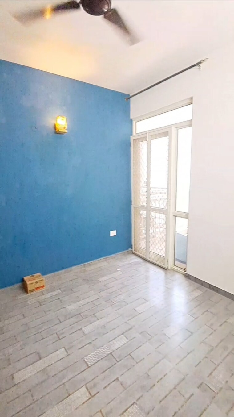 Room, conscient-habitat-78 3 Bedroom 750 Sq.Ft. Apartment In Sector 78 Faridabad 9145607