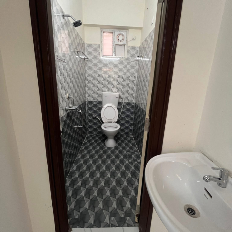 Bathroom, happy-homes-kondapur 2 Bedroom 1250 Sq.Ft. Apartment In Sriram Nagar Hyderabad 9145608