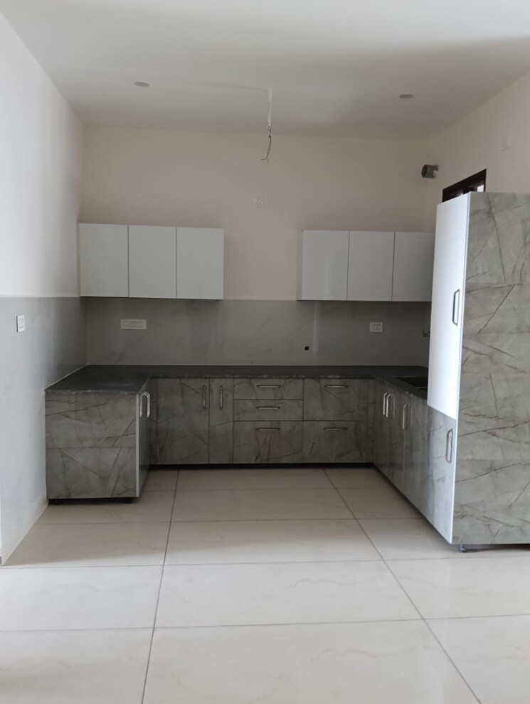 Kitchen, pir machalla 3 Bedroom 1800 Sq.Ft. Apartment In Pir Machalla Zirakpur 9145600