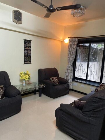 Living Room in 2 BHK Apartment at Andheri West – for Rent