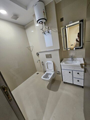 Attached Bathroom in 1 BHK Builder Floor at Sector 42 – for Rent