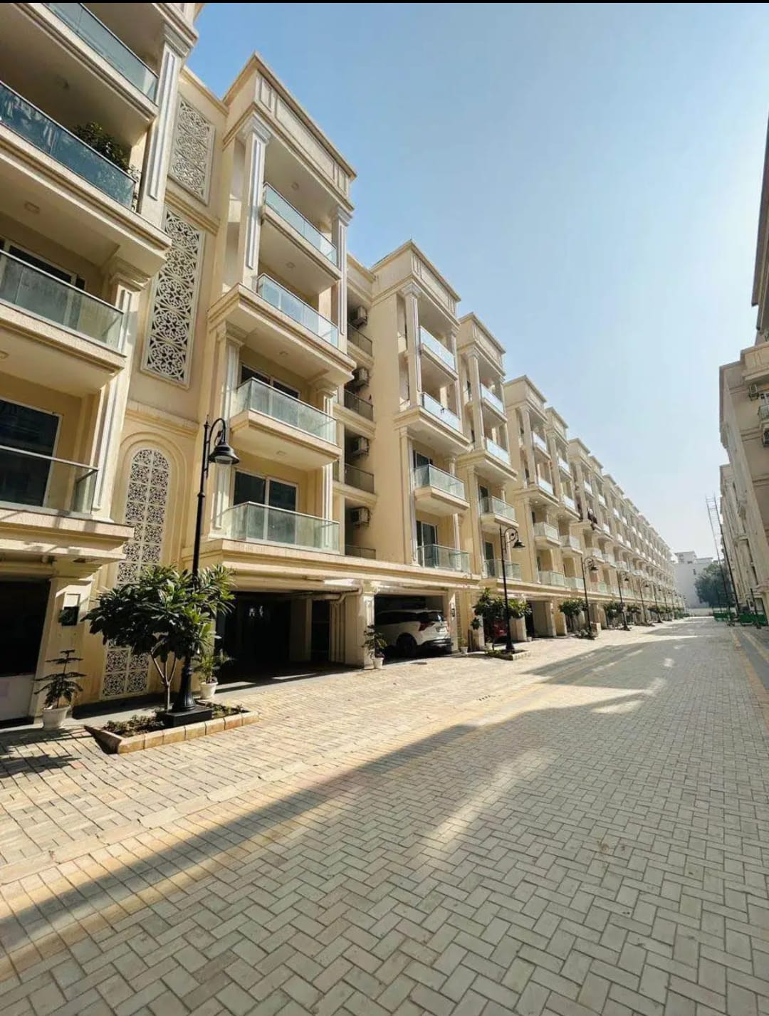 2 BHK + Extra Room Builder Floor For Sale in Signature Global City 92