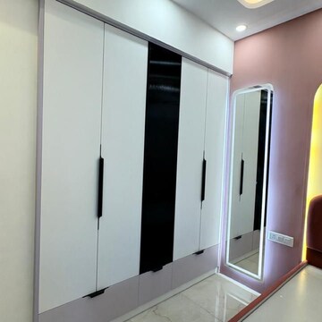 Building Lobby in 3.5 BHK Apartment at Smart World Gems, Sector 89 – for Rent