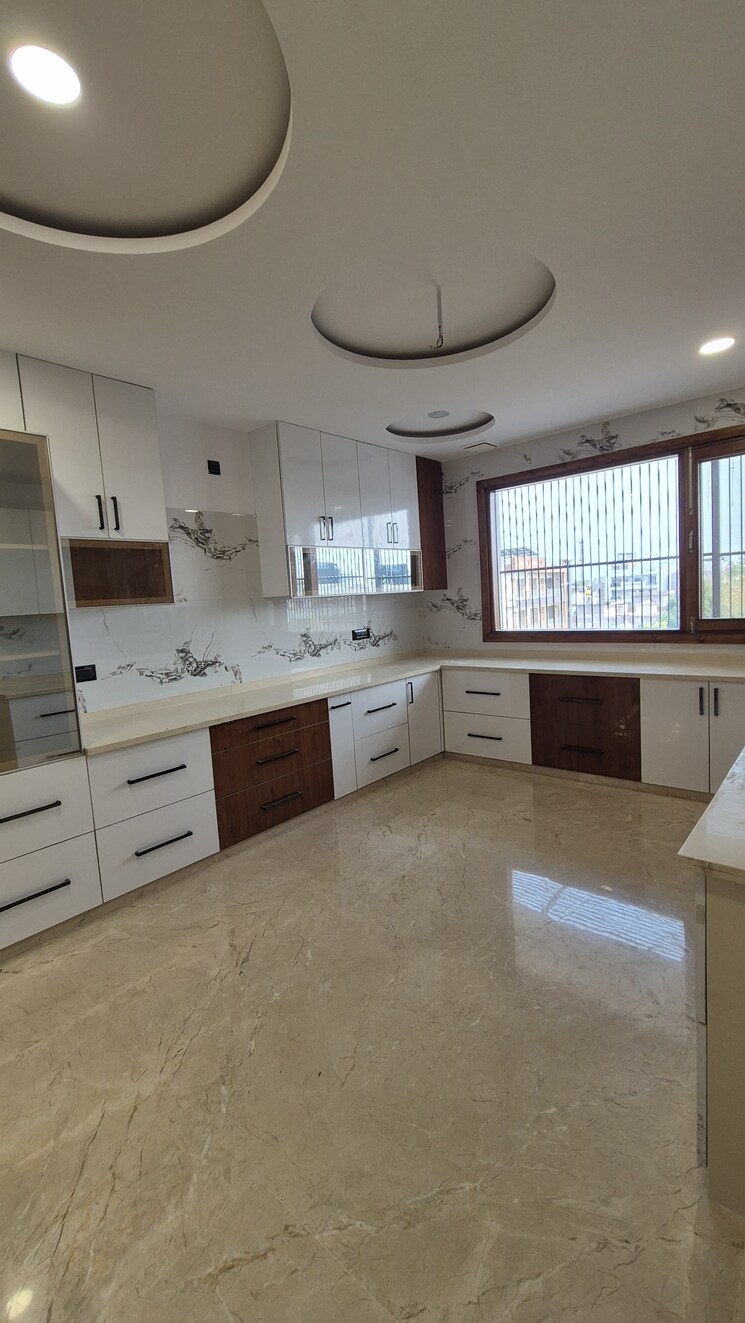 Kitchen, sector 46 5 Bedroom 4500 Sq.Ft. Builder Floor In Sector 46 Faridabad 9145690