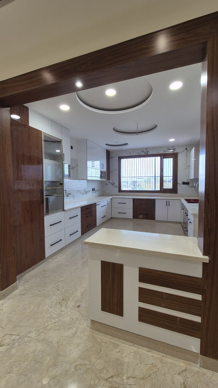 Kitchen, sector 46 5 Bedroom 4500 Sq.Ft. Builder Floor In Sector 46 Faridabad 9145690