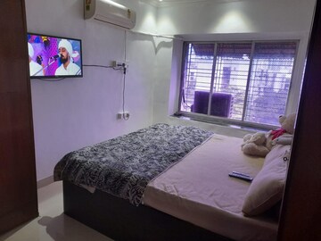Bedroom in 2 BHK Apartment at Oshiwara Mhada, Andheri West – for Rent