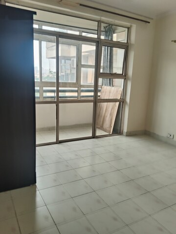 Room in 1 BHK Apartment at Ansal Sushant Estate, Sector 52 – for Sale
