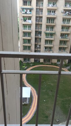 2 BHK Apartment For Sale in Migsun Roof