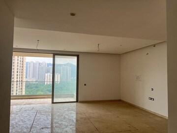 Room in 4 BHK Apartment at One Hiranandani Park, Ghodbunder Road – for Rent