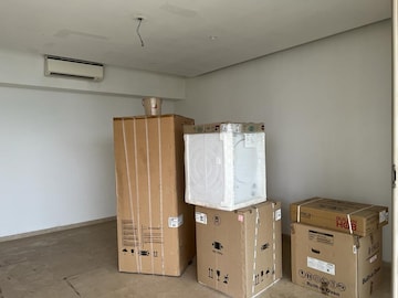 Team Area in 4 BHK Apartment at One Hiranandani Park, Ghodbunder Road – for Rent