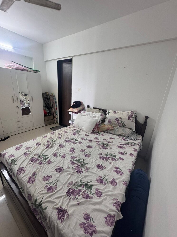 Bedroom, andheri west 2 Bedroom 850 Sq.Ft. Apartment In Andheri West Mumbai 9145828