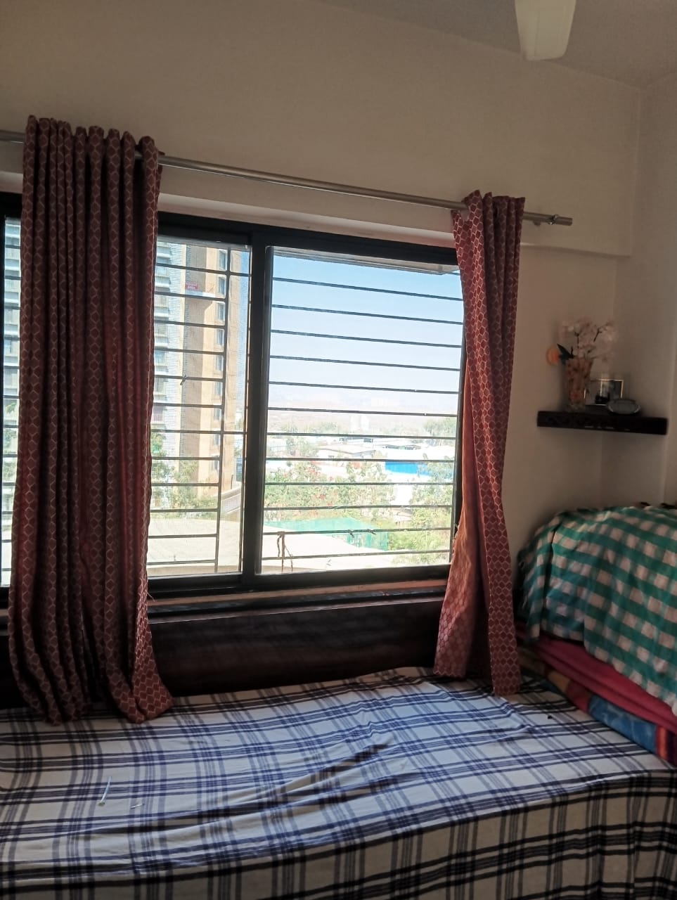 1 BHK + Pooja Room Apartment For Rent in Mantra Montana Phase 1