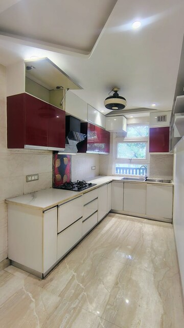 Kitchen in 3 BHK Builder Floor at DLF Atria, Dlf Phase ii – for Rent