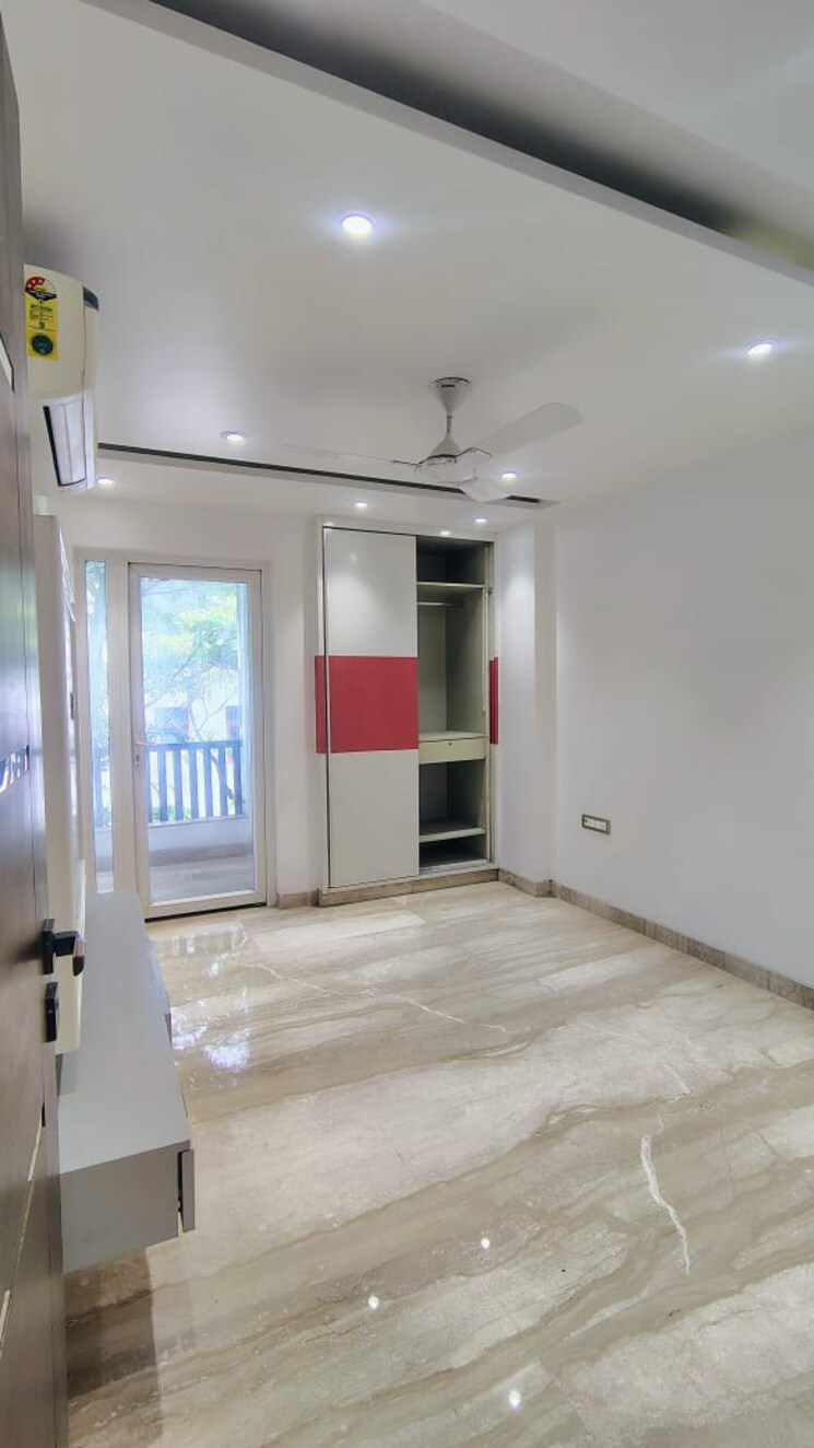 Room, dlf-atria 3 Bedroom 1930 Sq.Ft. Builder Floor In Dlf Phase ii Gurgaon 9145863