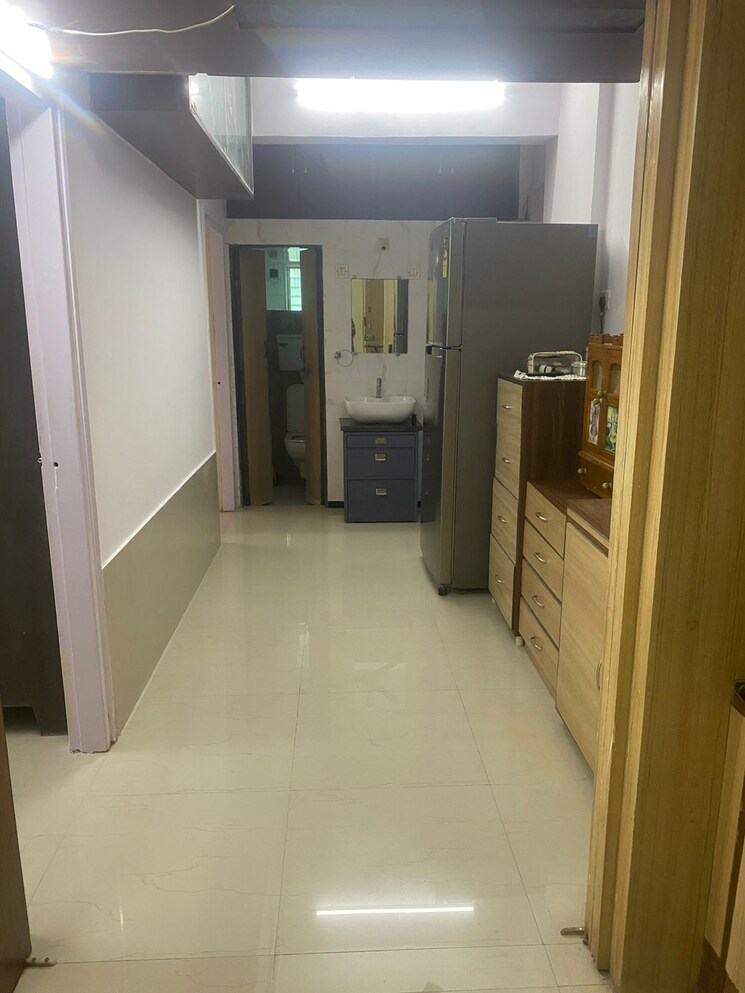 Room, vile parle west 2 Bedroom 689 Sq.Ft. Builder Floor In Vile Parle West Mumbai 9145840