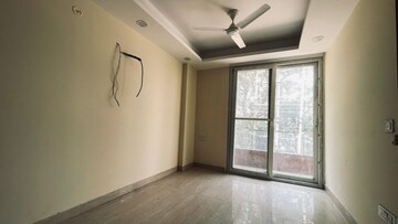 Room in 3.5 BHK Apartment at Supertech Basera, Sector 79 – for Sale
