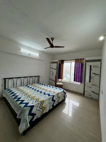 Bedroom in 2 BHK Apartment at Andheri West – for Rent