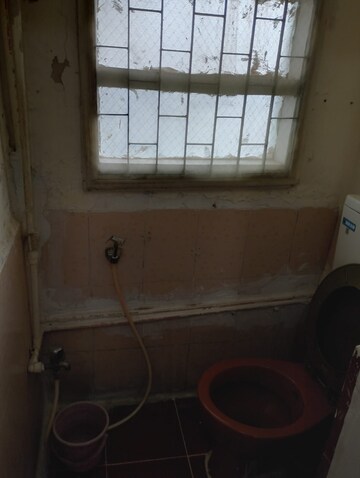 Bathroom in 1 BHK Apartment at Matunga – for Rent