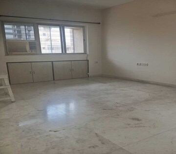 Bedroom in 2 BHK Apartment at Sion East – for Sale