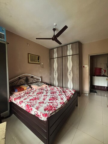 2 BHK Apartment For Rent in CCI Rivali Park, Borivali East