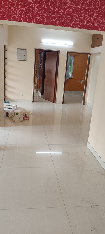 Furnished Amenities in 3 BHK Apartment at Vasant Kunj – for Rent