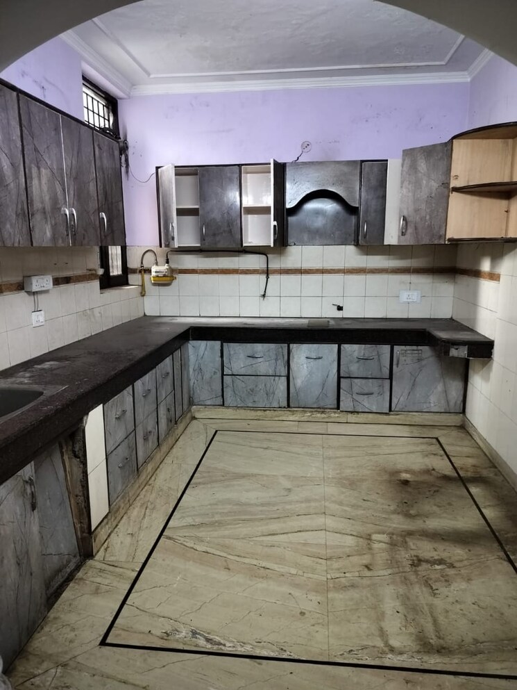 Kitchen, rwa-apartments-sector-30 4 Bedroom 300 Sq.Mt. Apartment In Sector 30 Noida 9146040