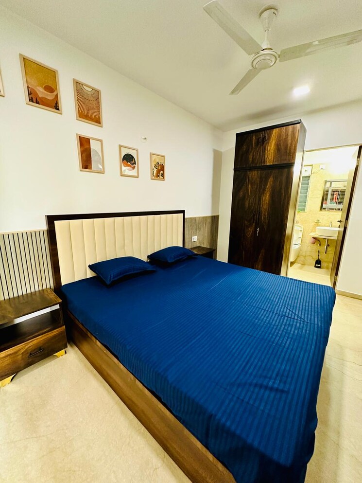 Bedroom, platinum-life 2 Bedroom 665 Sq.Ft. Apartment In Andheri West Mumbai 9146063