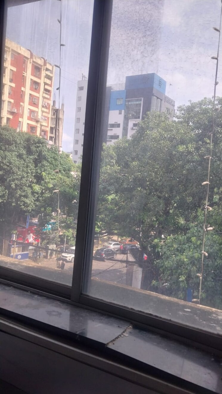 Garden, camac street Commercial Office Space 1835 Sq.Ft. In Camac Street Kolkata 9146056