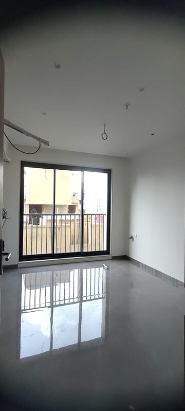 Room in 4 BHK Apartment at Park Grandeur, Baner – for Rent