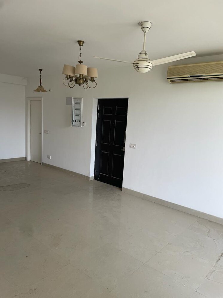 Room, emaar-gurgaon-greens 4 Bedroom 3200 Sq.Ft. Penthouse In Sector 102 Gurgaon 9146146