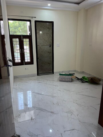Room in 3 BHK Independent House at Sector 12 – for Sale