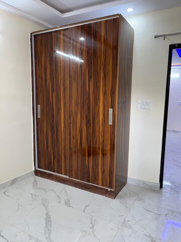 Room in 3 BHK Independent House at Sector 12 – for Sale