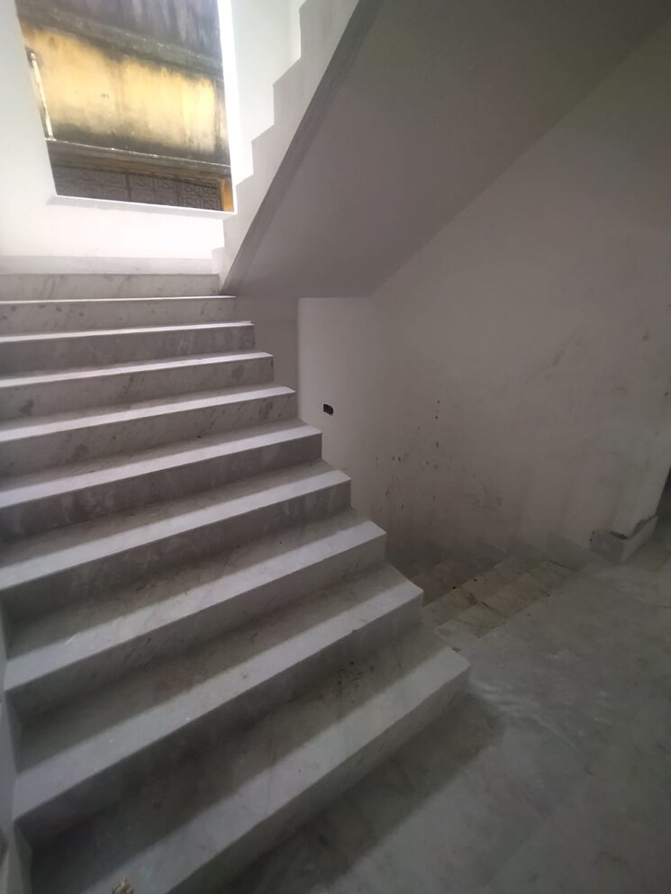 undefined, behala 3 Bedroom 1100 Sq.Ft. Builder Floor In Behala Kolkata 9146211