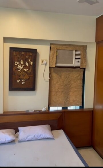 Furnished Amenities in 2 BHK Apartment at Shanti Heights Dadar East, Dadar East – for Rent