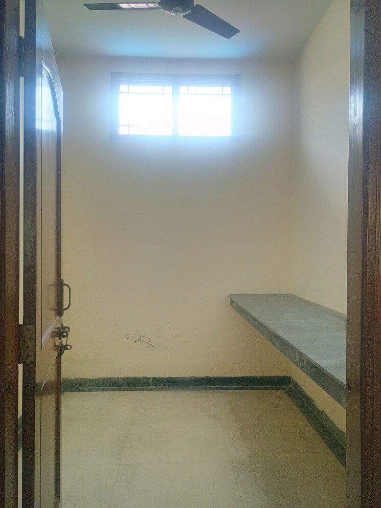 Room, green-woods-phase-1 3 Bedroom 200 Sq.Ft. Villa In Omega I Greater Noida Greater Noida 9146367