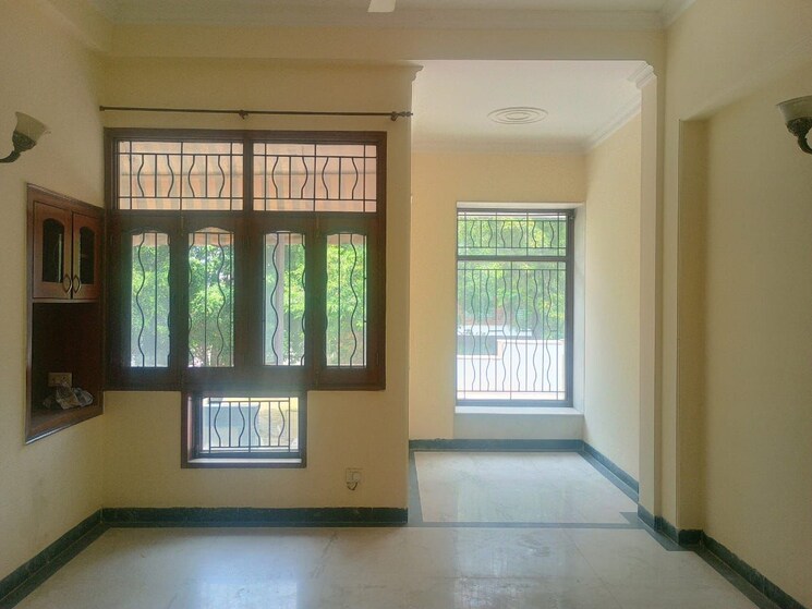 Room, green-woods-phase-1 3 Bedroom 200 Sq.Ft. Villa In Omega I Greater Noida Greater Noida 9146367