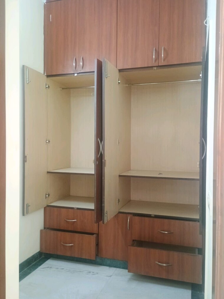 undefined, green-woods-phase-1 3 Bedroom 200 Sq.Ft. Villa In Omega I Greater Noida Greater Noida 9146367