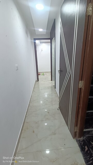 Building Lobby in 2 BHK Builder Floor at Govindpuri – for Rent