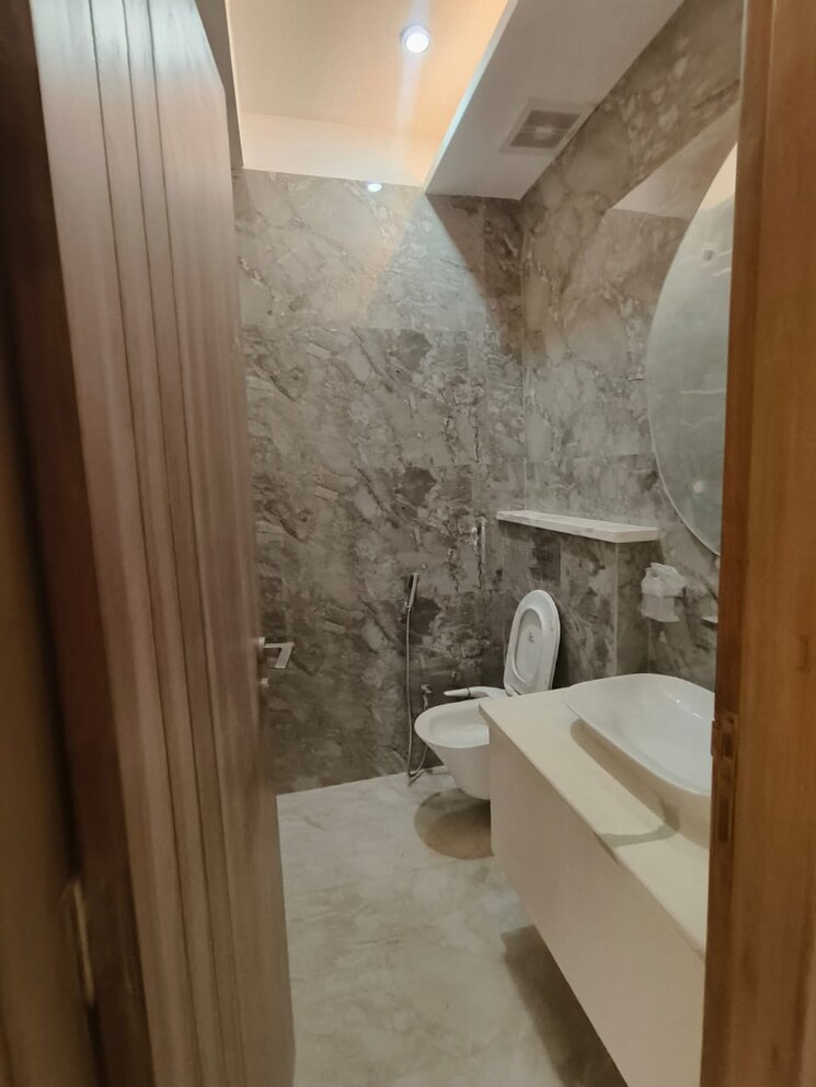 Bathroom, sushant-lok-2 3 Bedroom 2718 Sq.Ft. Builder Floor In Sector 57 Gurgaon 9146729