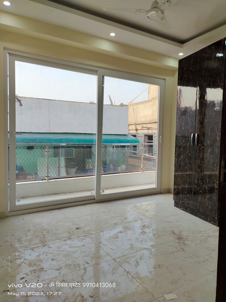 Room, risland-sky-mansion 2 Bedroom 1000 Sq.Ft. Builder Floor In Chattarpur Delhi 9146728