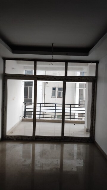 Room in 2 BHK Apartment at Amna Rolex Estate, Faizabad Road – for Sale