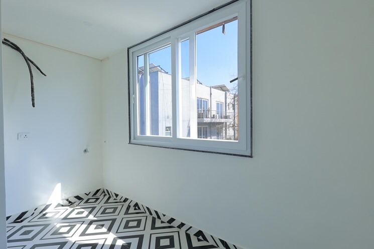 Room, lajpat nagar ii 3 Bedroom 380 Sq.Yd. Builder Floor In Lajpat Nagar ii Delhi 9147159