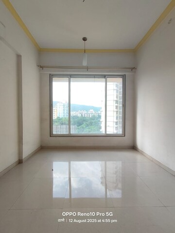 Room in 3 BHK Apartment at Ashar Residency, Pokhran Road No Two – for Rent