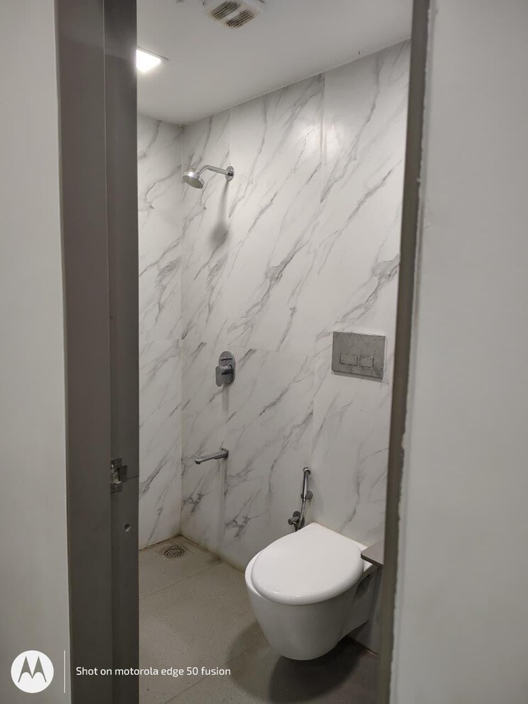 Bathroom, lotus-trade-centre Commercial Office Space 4500 Sq.Ft. In Andheri West Mumbai 9146951