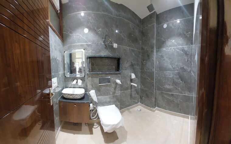Attached Bathroom, rohini sector 9 3 Bedroom 1300 Sq.Ft. Apartment In Rohini Sector 9 Delhi 9146818